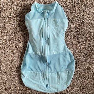 Happiest baby Swaddle in Sky Blue